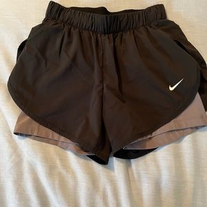 Nike Tempo Luxe 2-1 Running Shorts